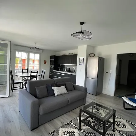 Apartmán At 2 Min Walk From The Bénerville-sur-Mer